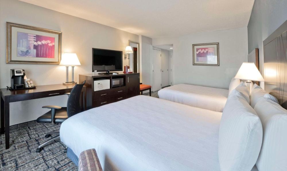 Best Western Plus Hotel & Conference Center Image 28